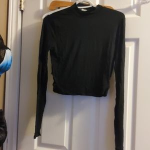 Black long sleeve crop top